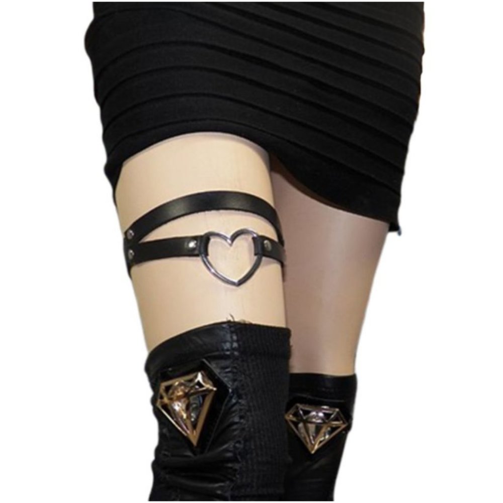 Vegan Leather Thigh Heart Garter